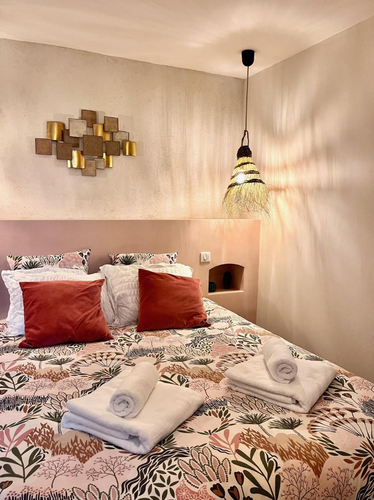 La Parenthese Du Var - Chambre D'Hotes Petits Dejeuners Inclus Et Terrasse Ombragee Saint-Antonin-du-Var Eksteriør billede